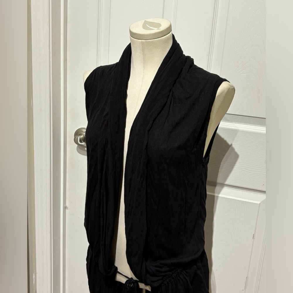 RUDSAK Black Sleeveless Cardigan - Picture 2 of 14